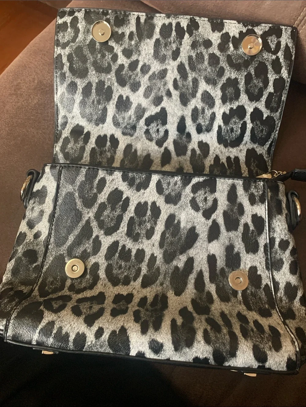 Stylish Leopard Print Top-Handle Bag - Black & Gray